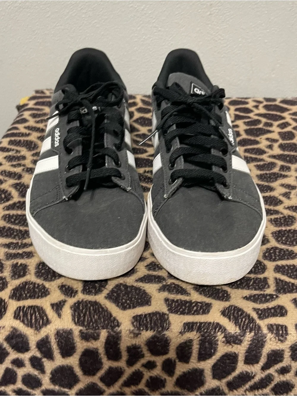 Adidas Daily 3.0 Casual Fashion Sneakers Gray Canvas Soccer Mens 9